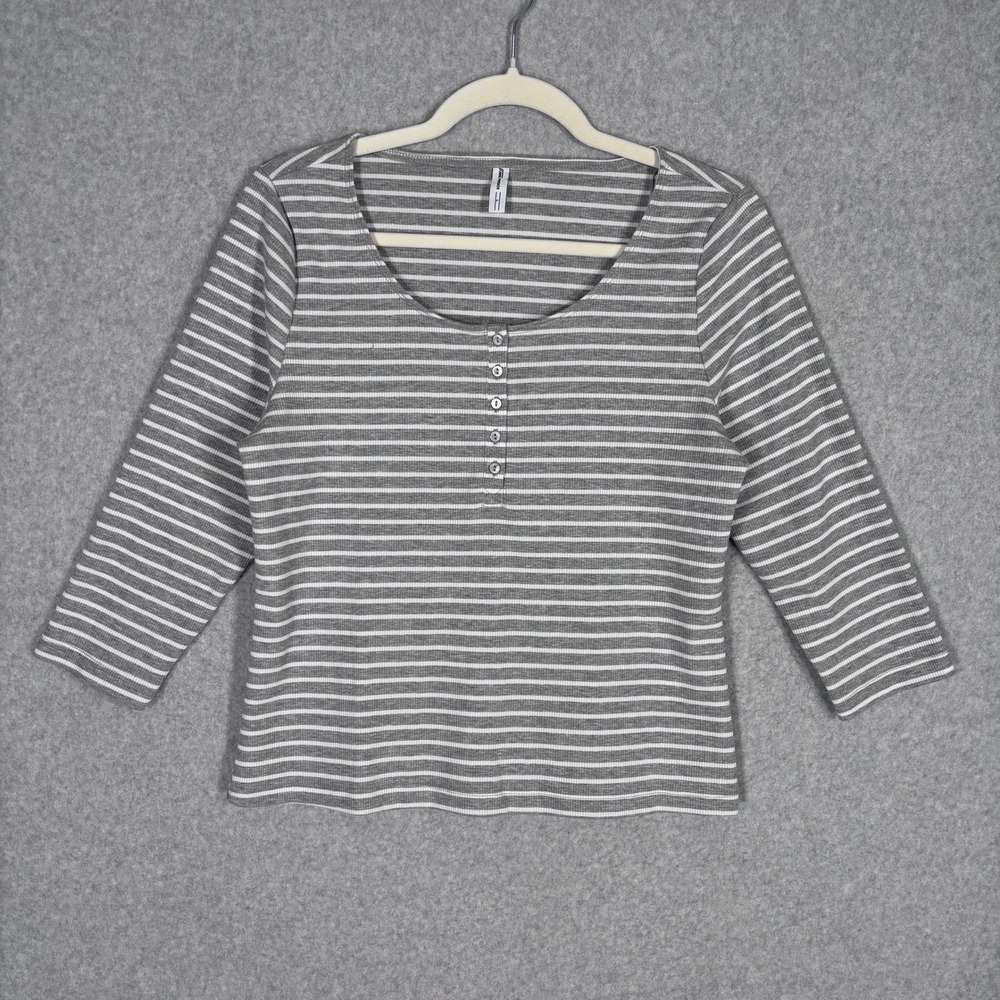 Fame Forever Henley Shirt Large Gray White Striped Ribbed Scoop Thermal Knit